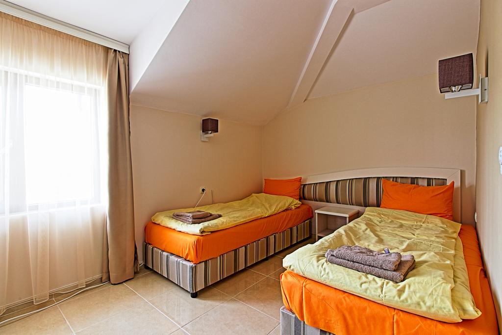 White House Hotel Ognyanovo  Buitenkant foto